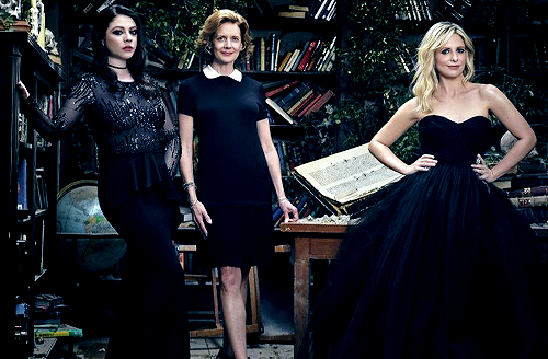 outtagum:The cast of Buffy The Vampire Slayer reunites to celebrate the show’s
