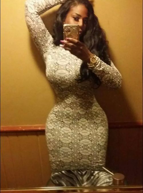 assondeck:  Sent in by a sexy fan wit (A.O.D) #A$$OnDeck