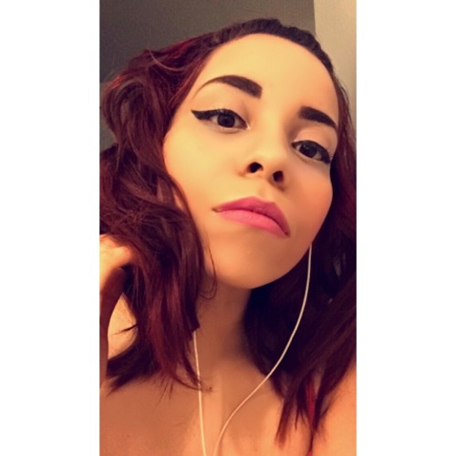kirschteinswaifu:That rare day where my eyeliner actually looks good ☺️
