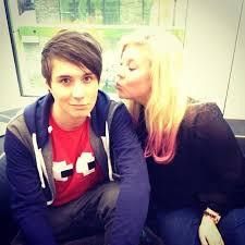 symphyotrichum:  “If Louise didn’t have a kid and Dan wasn’t Phil’s lesbian lover I’d totally ship them.” x