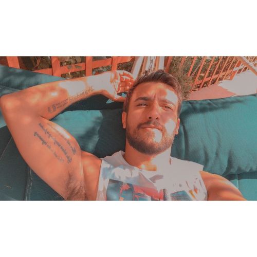 https://64.media.tumblr.com/45d3efee6f49f4af52b827ddb473d62e/eb2d0e1502b38101-3b/s500x750/3cd455695daf048b923a1b58dc71576d9a9feaa2.jpg