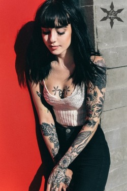 tattooedmafia:  Hannah Snowdon 