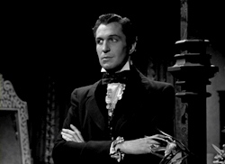 brsis:  maudelynn:  Vincent Price in Dragonwyck 1946  did you forget vincent price used to be seriously hot? because i didn’t 