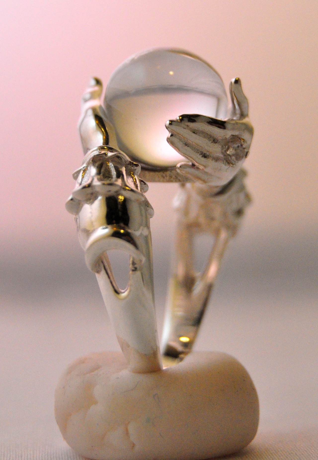 pomegranatestars:  omniastudios:  &ldquo;The Oracle&rdquo; Sterling silver