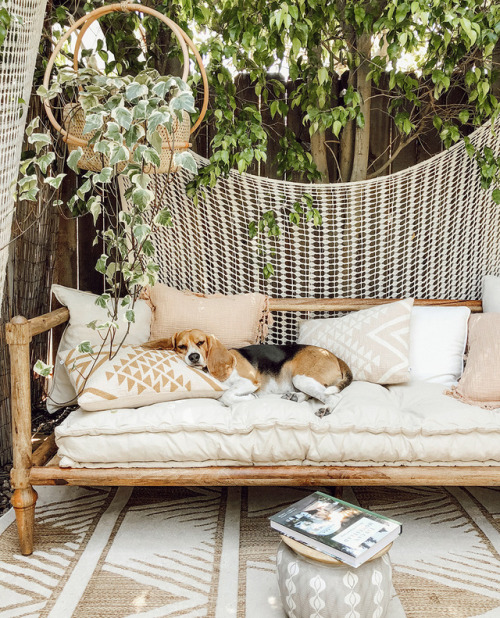 gravityhome: Cozy garden designed by Whitney Leigh Morris | shop the look: daybed - daybed cushion - storage ottoman - round rug -  triangle rug - net curtain - hanging basket - record player - triangle lumbar pillow - fringe pillow Follow Gravity Home: