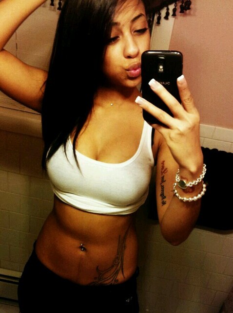 badbroads:  badbroads.tumblr.com TJ’s Bad Broads