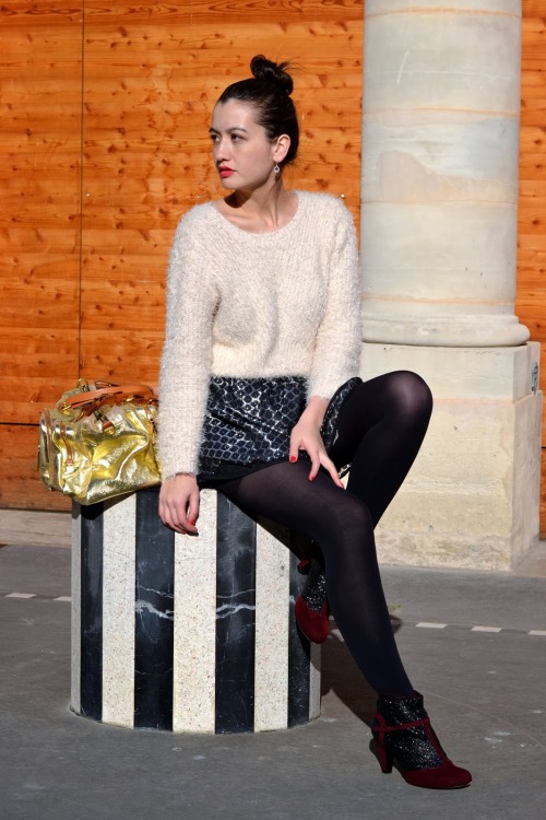 (via Meet Me In Paree: I Just Need Sparkly Boots)
