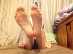 birdongs:  feet, socks, cocks! anon request