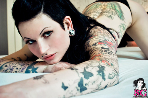 Tattoo'd ladies&metal