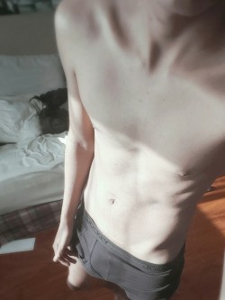 moonflax:  i need to get my abs back soon, ugh