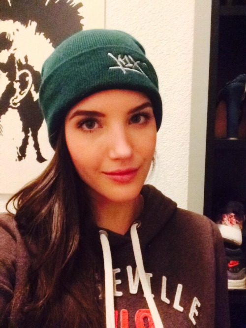 kerrigold:  Haven’t posted a selfie in a while..    The lipstick just draws you in to her embrace.