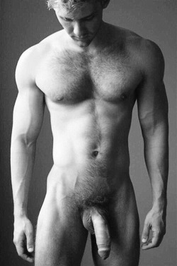 cuddlyuk-gay:    I generally reblog pics of guys with varying degrees of hair, if you want to check out some of the others, go to: http://cuddlyuk-gay.tumblr.com  