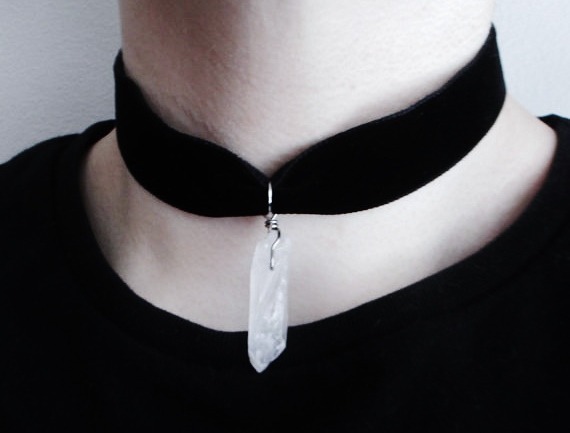 ofstarsandwine:  Quartz Crystal Point choker