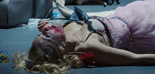 alcyonelannister: “Show me a person who hasn’t known any sorrow and I’ll show