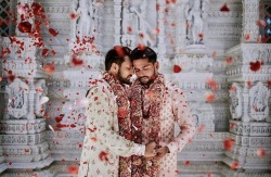 love-is-the-cure:Indian couple wedding ceremony ❤️🌹