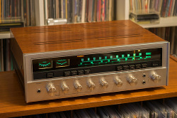 analog-dreams:  Sansui Eight 