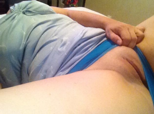 party-girl-pervert:  How about a little teasing on this beautiful Friday morning?