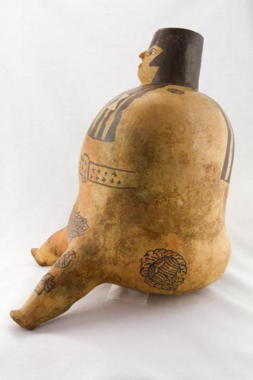 theancientwayoflife:~ Nasca Vessel. Culture: Nasca Place of origin: Perú, south coast Date: 100 B.C.