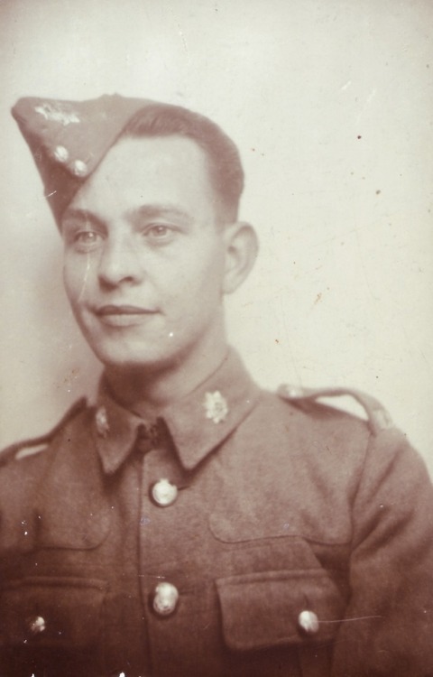 eliotss:charles-hardin-holley:A WWII soldiers photo-booth collection c.1942#i think it is very impor