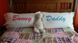 littlepaledoll:  thedaddyshow:  Daddy /bunny pillowcases.  Want