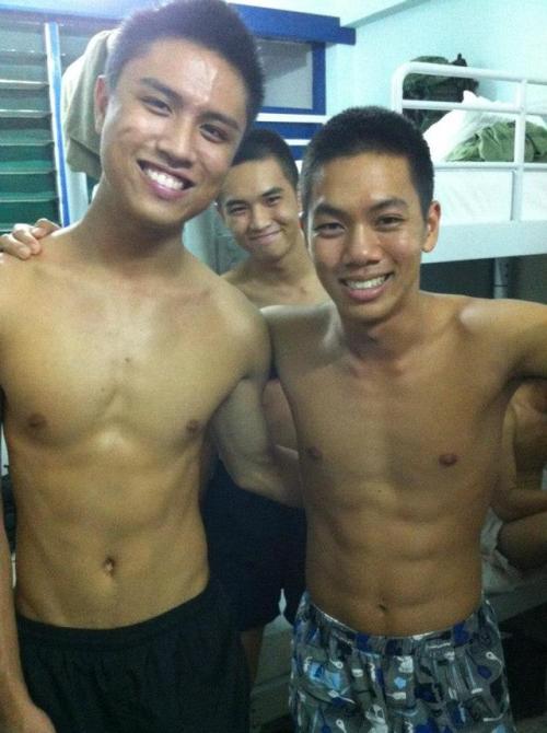 singaporeboysonly: Hotties. oldiegoldie