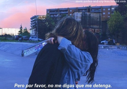 more-smiles-and-cry-less:  Dime que el amor es mentira, que es tan sólo algo que hacemos.