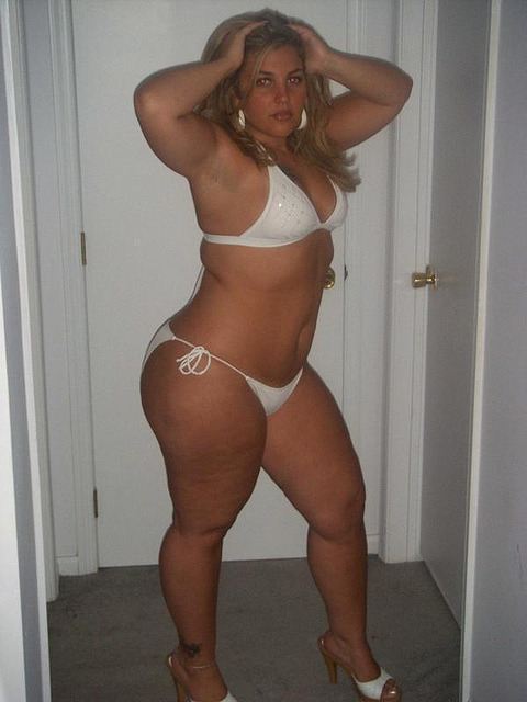 THICK ASS THIGHS