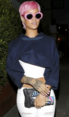 rihannanavyhn:  Rihanna at Giorgio Baldi restaurant in LA. 