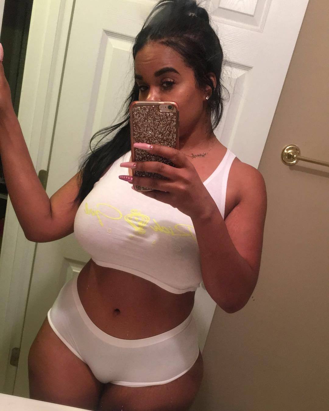 eastsidedetroitplaya:  Starla Ricca