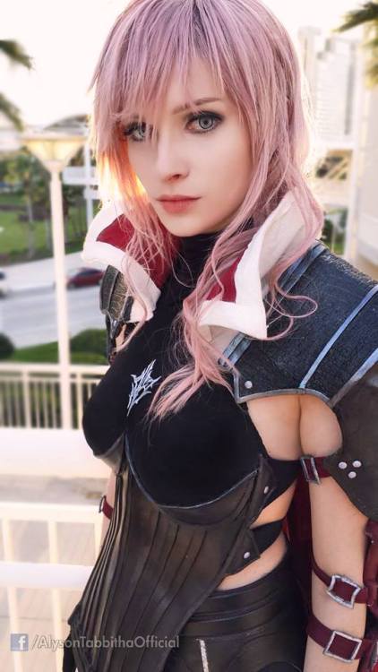 cosplay-gamers:  Lightning Returns: Final Fantasy XIII - Lightning Cosplay by Alyson Tabbitha Photography by TOUYAdex 