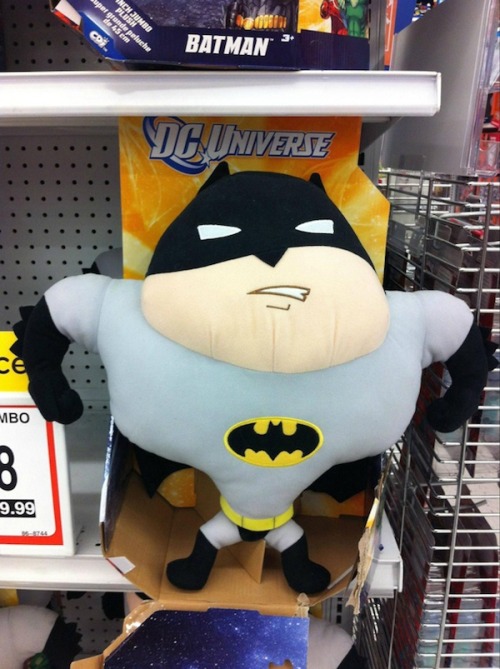 daily-superheroes: It looks like our dearest Batman has skipped out on a few leg days in his timehtt