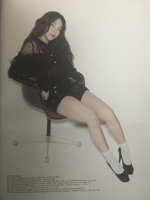 fxyun:  OhBoy Preview Amber x Luna part II cr;  cheetosboba