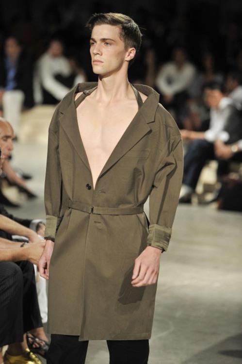 monsieurcouture:Prada S/S 2009 Menswear Milan Fashion Week