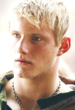 nychotguys:  So crushing on AL. Alexander Ludwig  Speechless. In love with ALEX