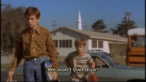 thewraithrisingfilmscenes: Frailty (2001)Dir. Bill PaxtonRotten Tomatoes: 73%IMDb: A man confesses t