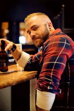 biggbadassmike:  Hot Damm sexy as fuck 