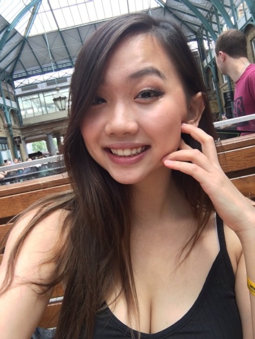 luvasian888: karen-ooi: Will you come say hello if you see me?? Oh yer Ya I will