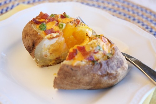 deathbeforediet:piragon:sexorcismo:Miam  Potatoes are proof God loves us and wants us to be happy  oh my god