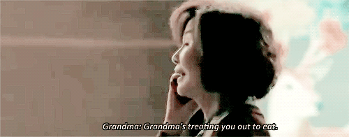 meiren-menglu:Luhan getting spoiled by his grandma….