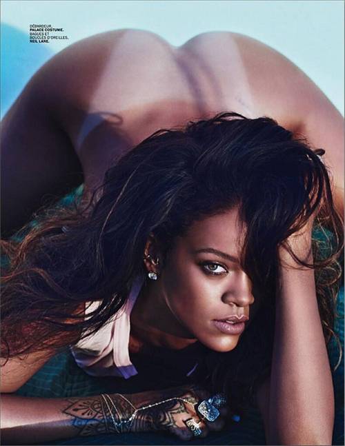 hotsexyfemalecelebs:  Rihanna topless in Lui Magazine