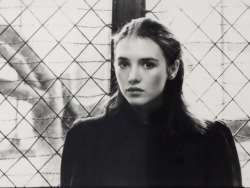 Loueale:isabelle Adjani Par Hervé Guibet