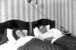 vintage-sweden: “Olivia and Josef in bed”,