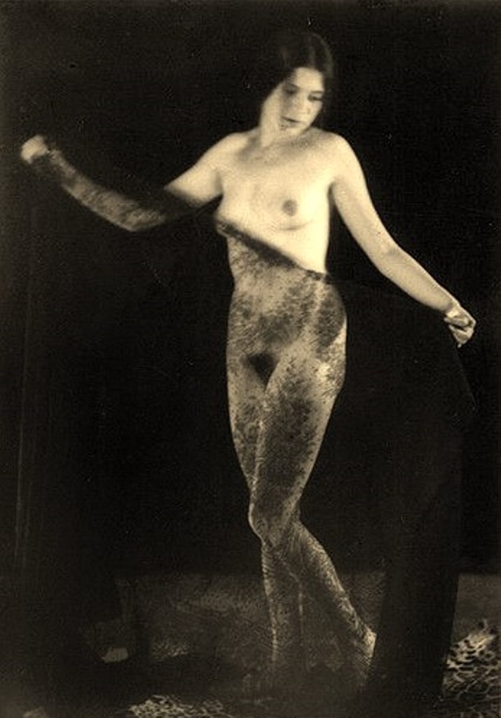 madivinecomedie:Alexander Grinberg. Nu 1915-1920 See also: http://dantebea.com/category/photographes/alexander-grinberg/