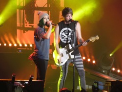 hlayyx3:  Alex Gaskarth and Jenna McDougall killing it on “A Love Like War” ❤️🎤  Future Hearts Tour:  April 15, 2015 MA