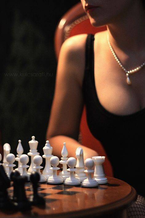 lady-mac-007:  It’s your move. 