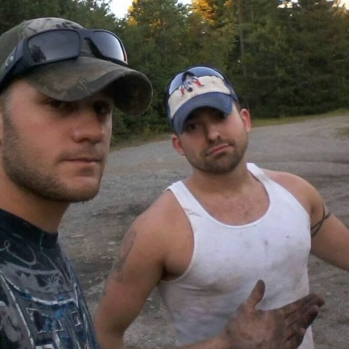 filthyworkingmen:     Daddy and Son Videos - www.gaydaddytwink.com      Check out our Free V