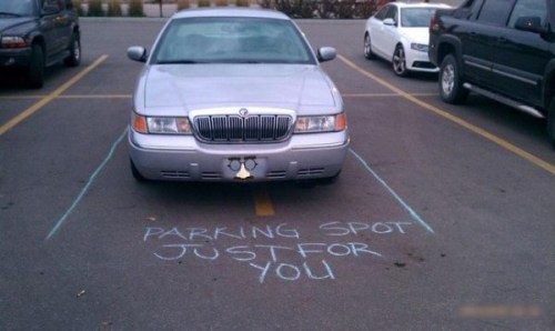 epicdoubletap:
“ lickystickypickyshe:
“ Parking is a challenging sport for some of us.
”
That last one…
”