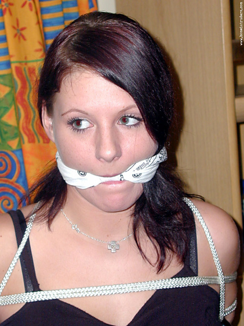 graybandanna:  Nice & tight white bandanna adult photos