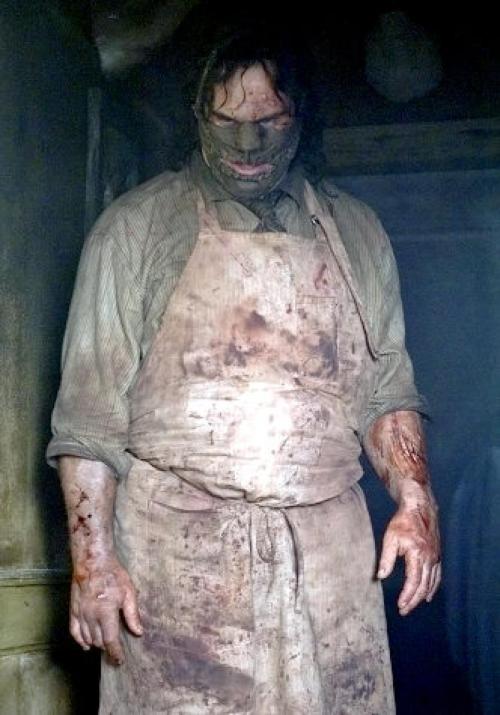 jasonfnsaint:Andrew Bryniarski as Leatherface/Thomas Hewitt in The Texas Chainsaw Massacre: The Begi