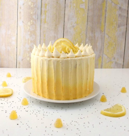 sweetoothgirl:  Lemon Sunshine Cake  